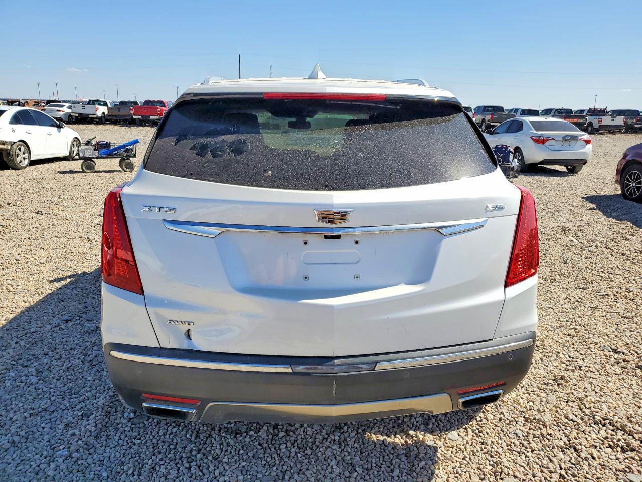2017 CADILLAC XT5