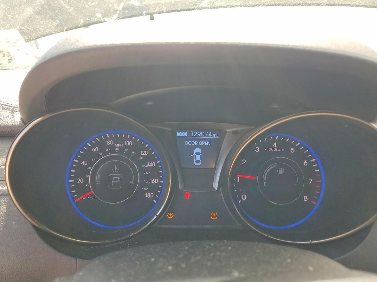 2016 HYUNDAI GENESIS