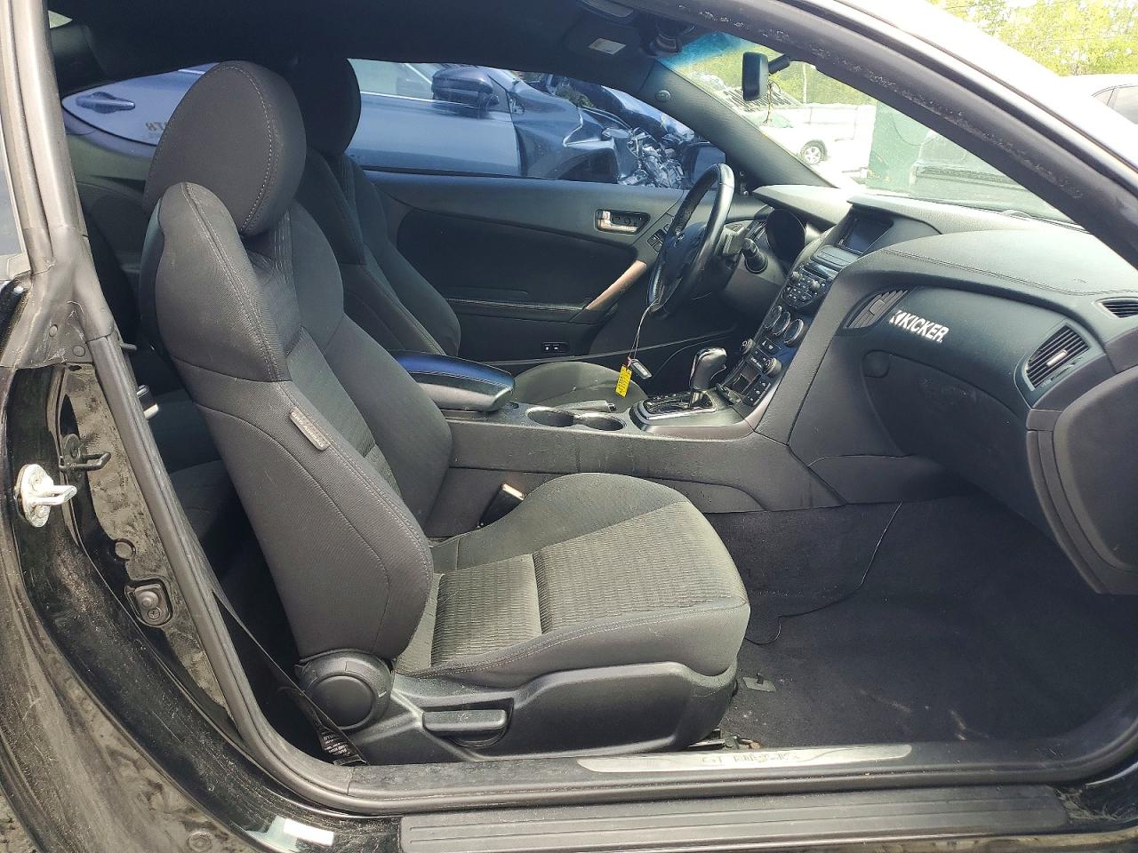 2016 HYUNDAI GENESIS