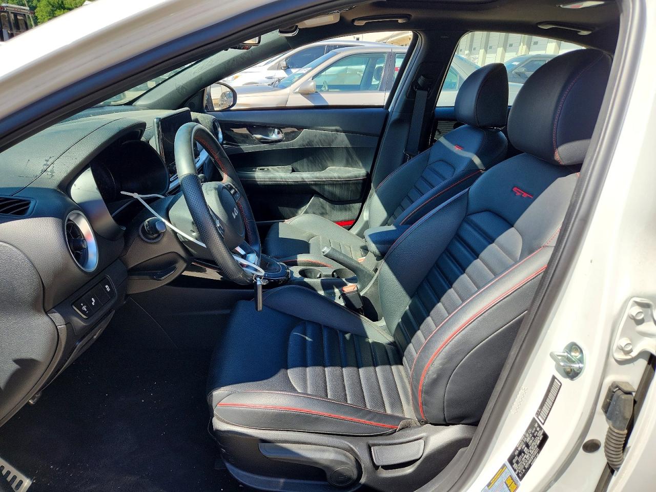 2023 KIA FORTE