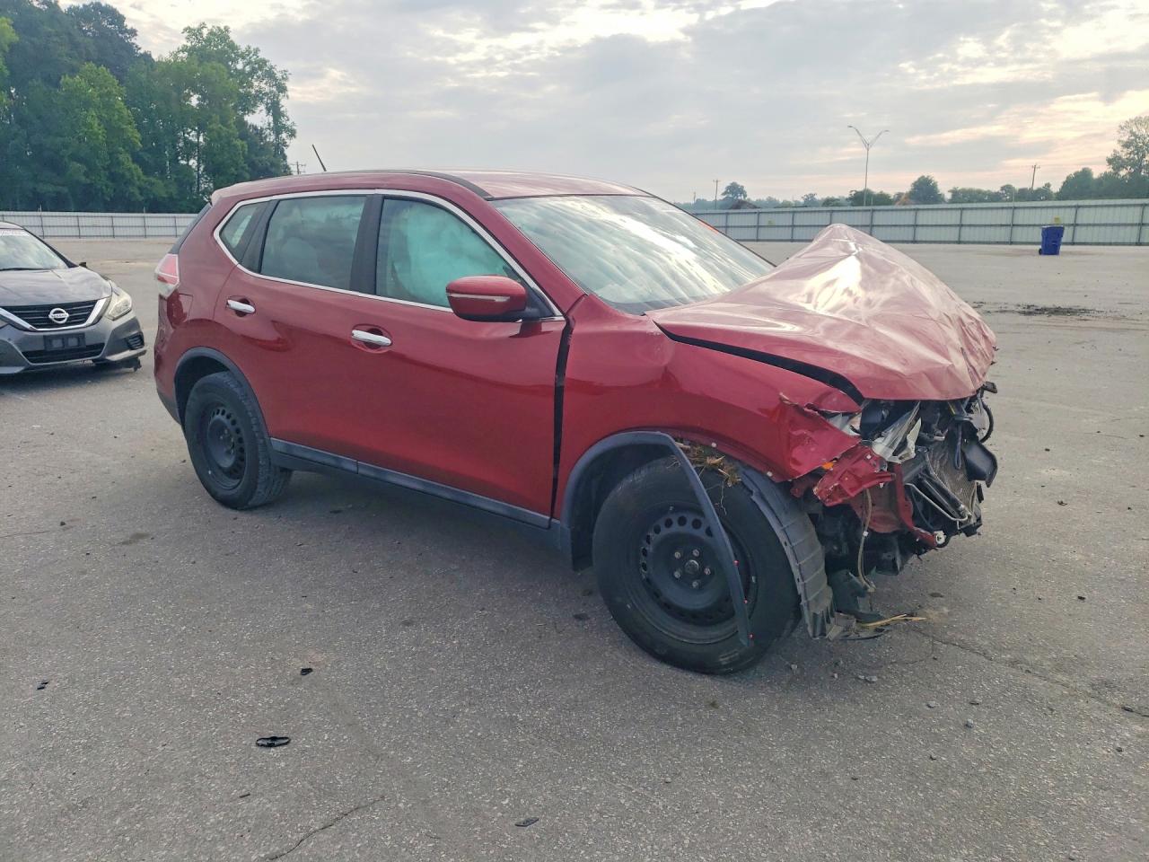 2015 NISSAN ROGUE