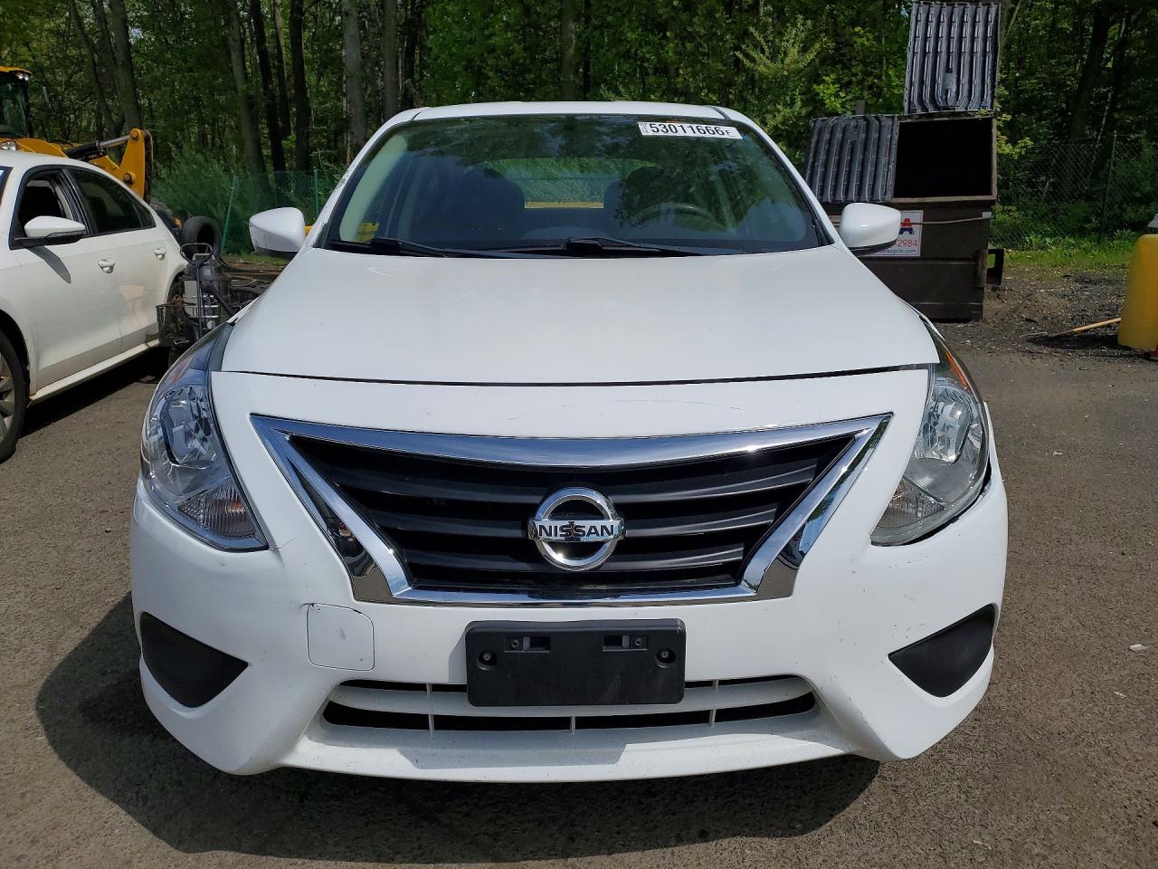 2019 NISSAN VERSA