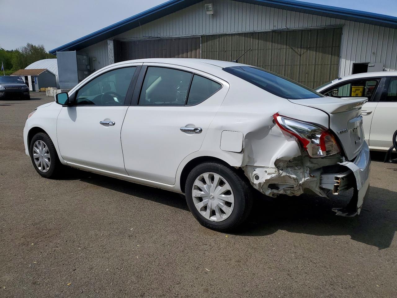 2019 NISSAN VERSA