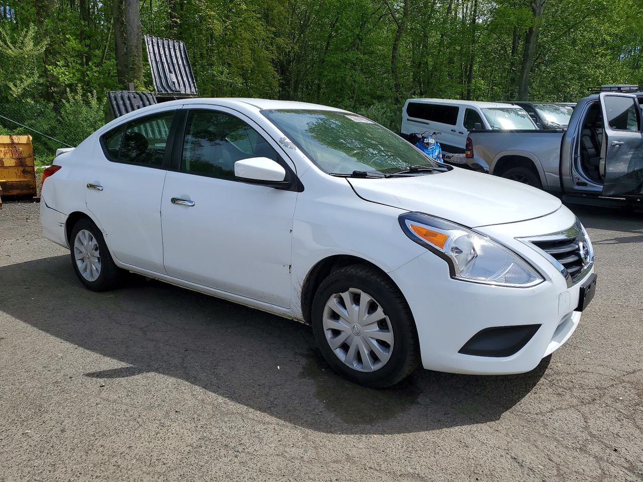 2019 NISSAN VERSA