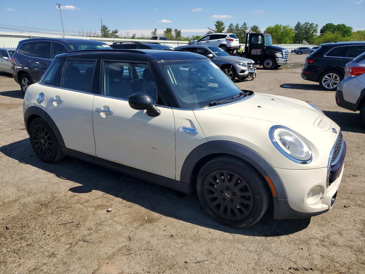 2016 MINI COOPER