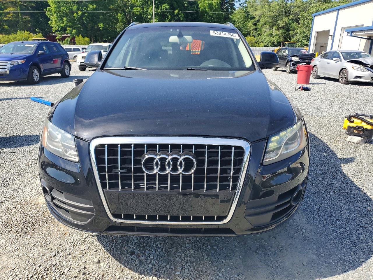 2010 AUDI Q5