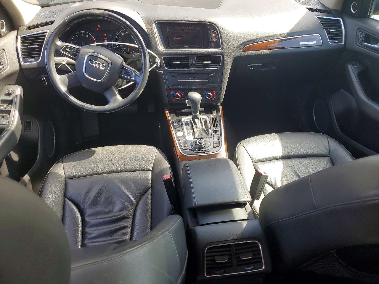 2010 AUDI Q5