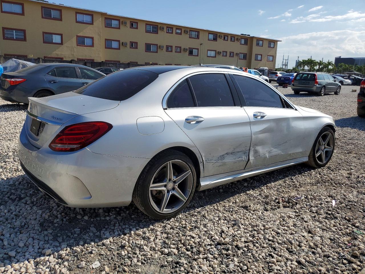 2016 MERCEDES-BENZ C-CLASS
