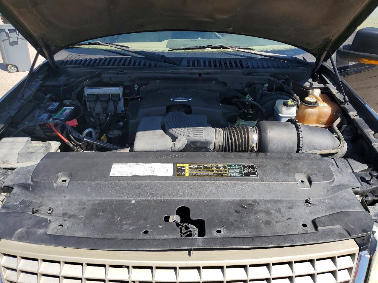 2004 FORD EXPEDITION
