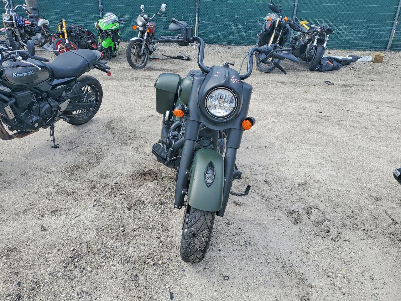 2024 INDIAN MOTORCYCLE CO. MOTORCYCLE