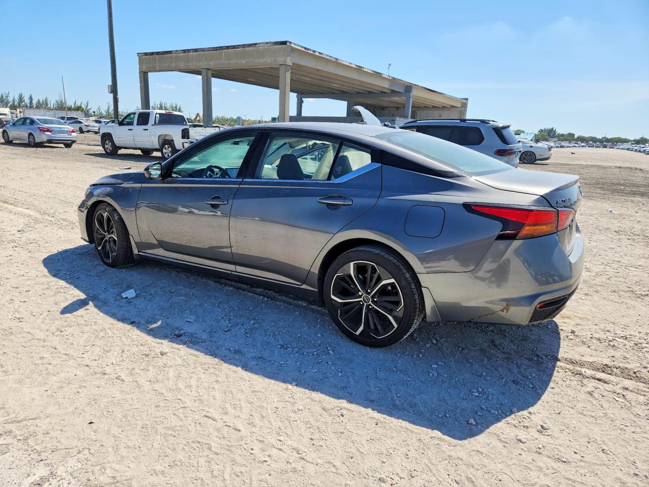 2025 NISSAN ALTIMA