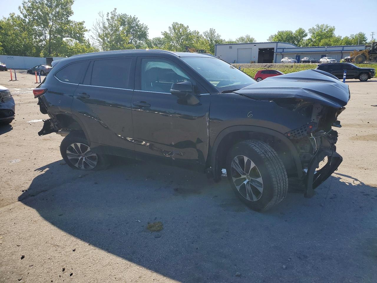 2022 TOYOTA HIGHLANDER