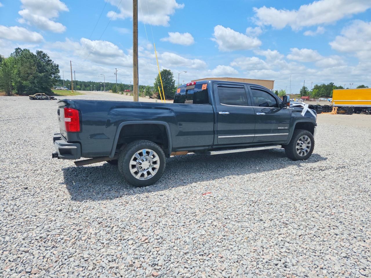 2018 GMC SIERRA