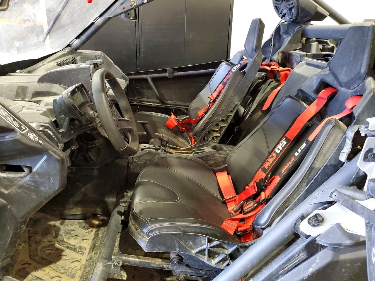 2023 CAN-AM SIDEBYSIDE
