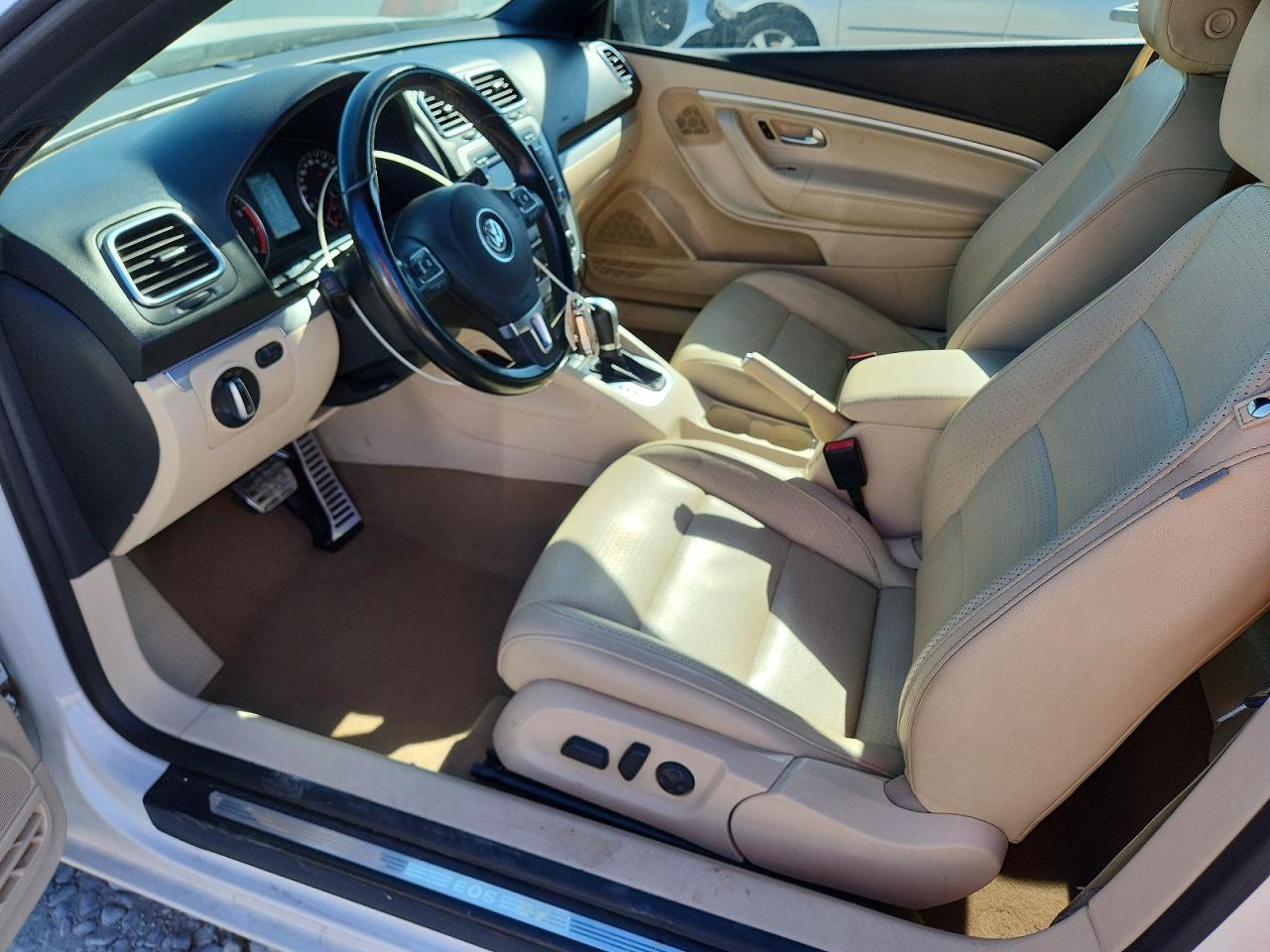 2012 VOLKSWAGEN EOS
