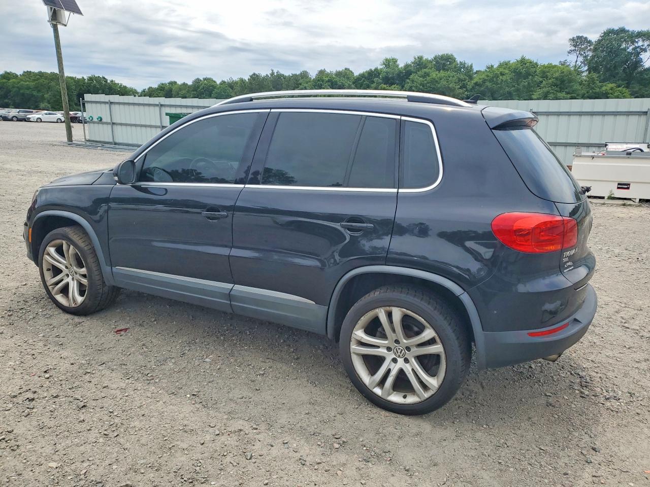 2016 VOLKSWAGEN TIGUAN