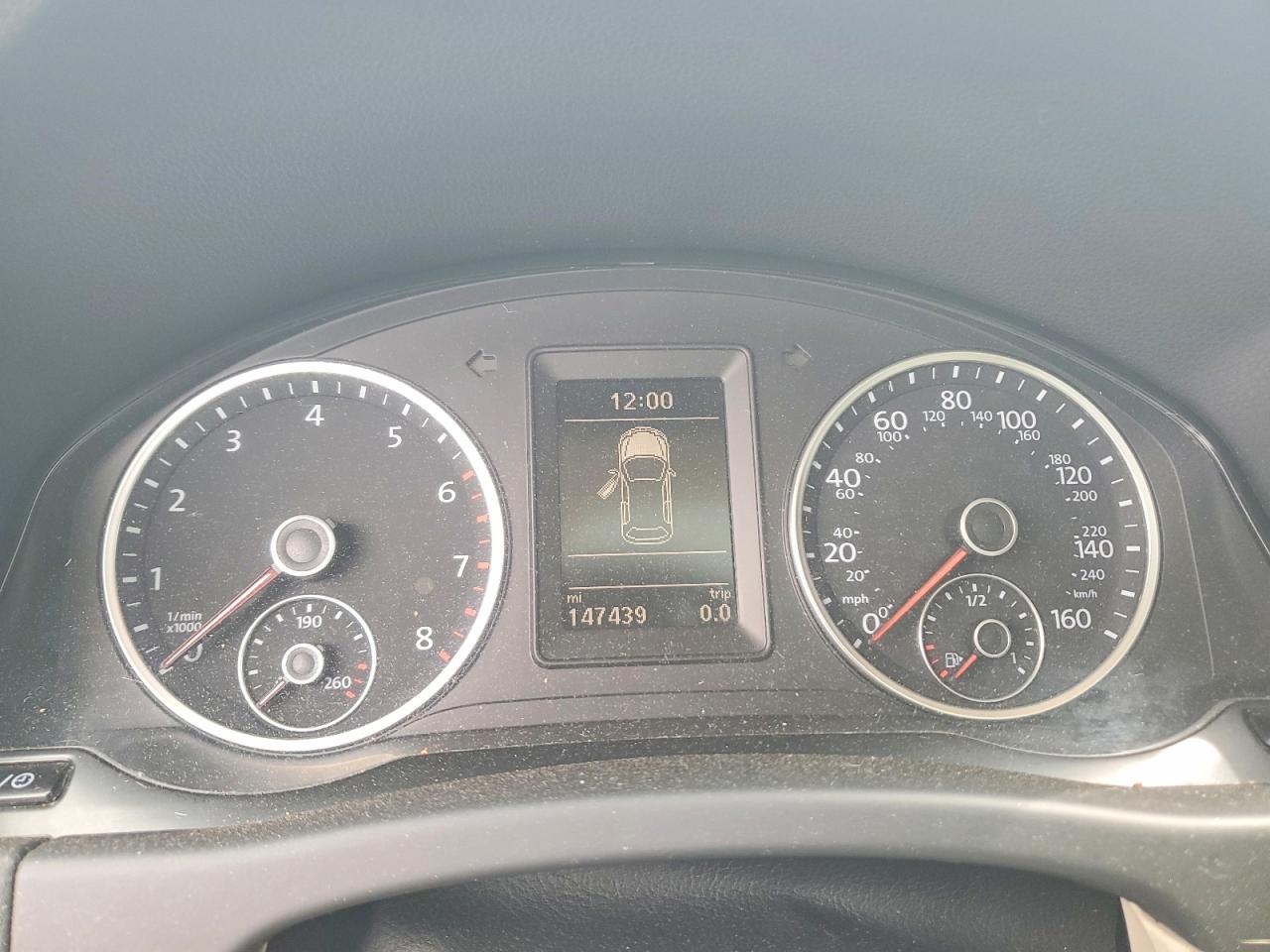 2016 VOLKSWAGEN TIGUAN