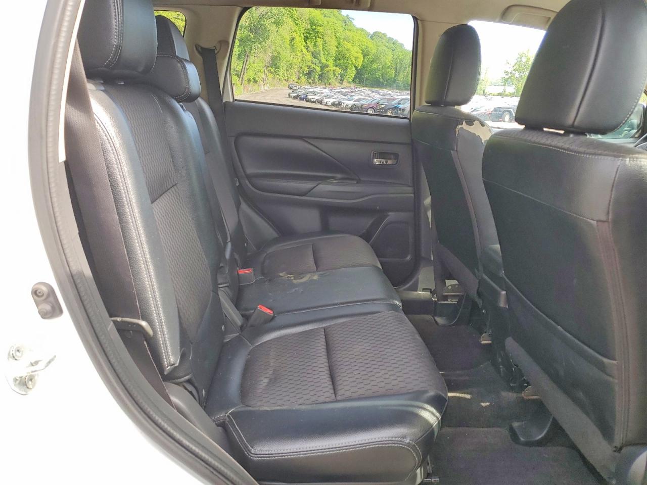 2015 MITSUBISHI OUTLANDER