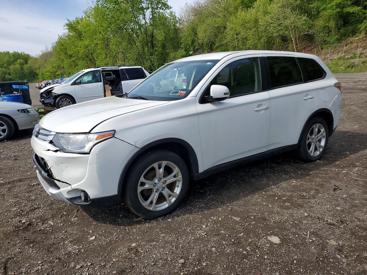 2015 MITSUBISHI OUTLANDER