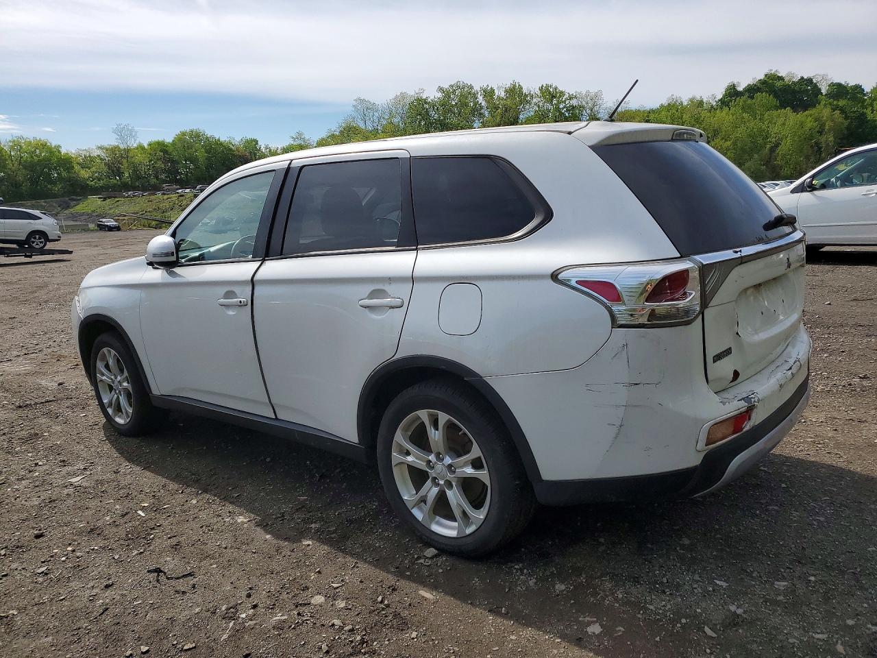 2015 MITSUBISHI OUTLANDER