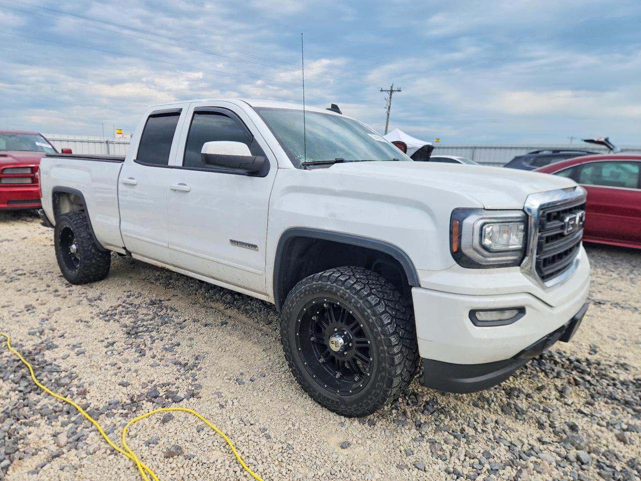 2017 GMC SIERRA