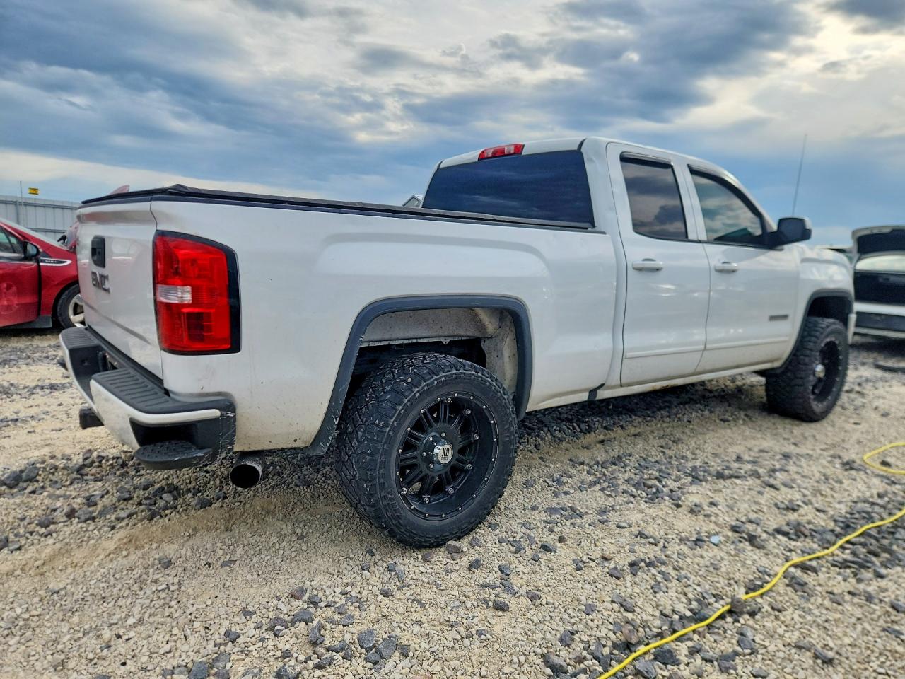 2017 GMC SIERRA