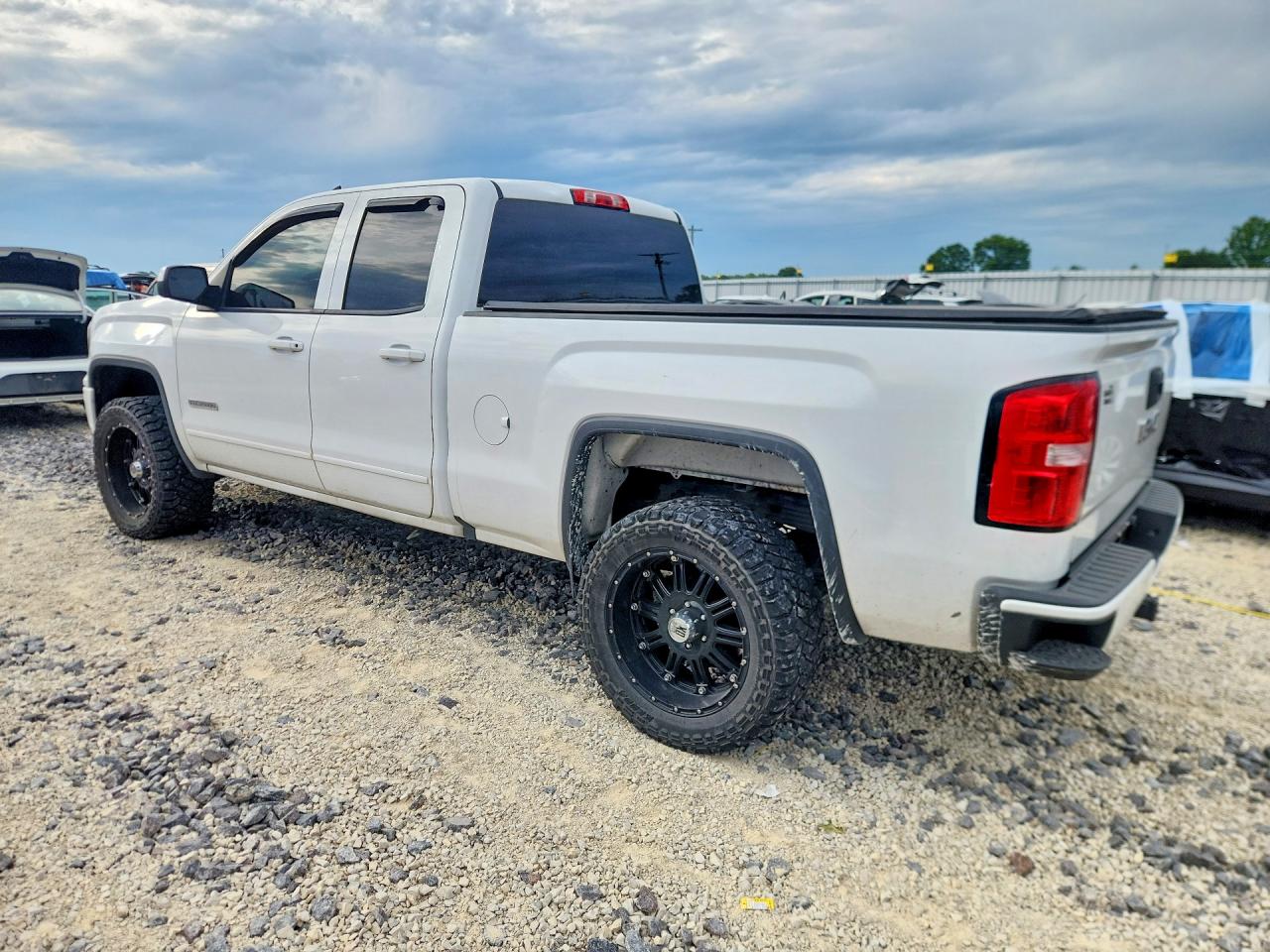 2017 GMC SIERRA