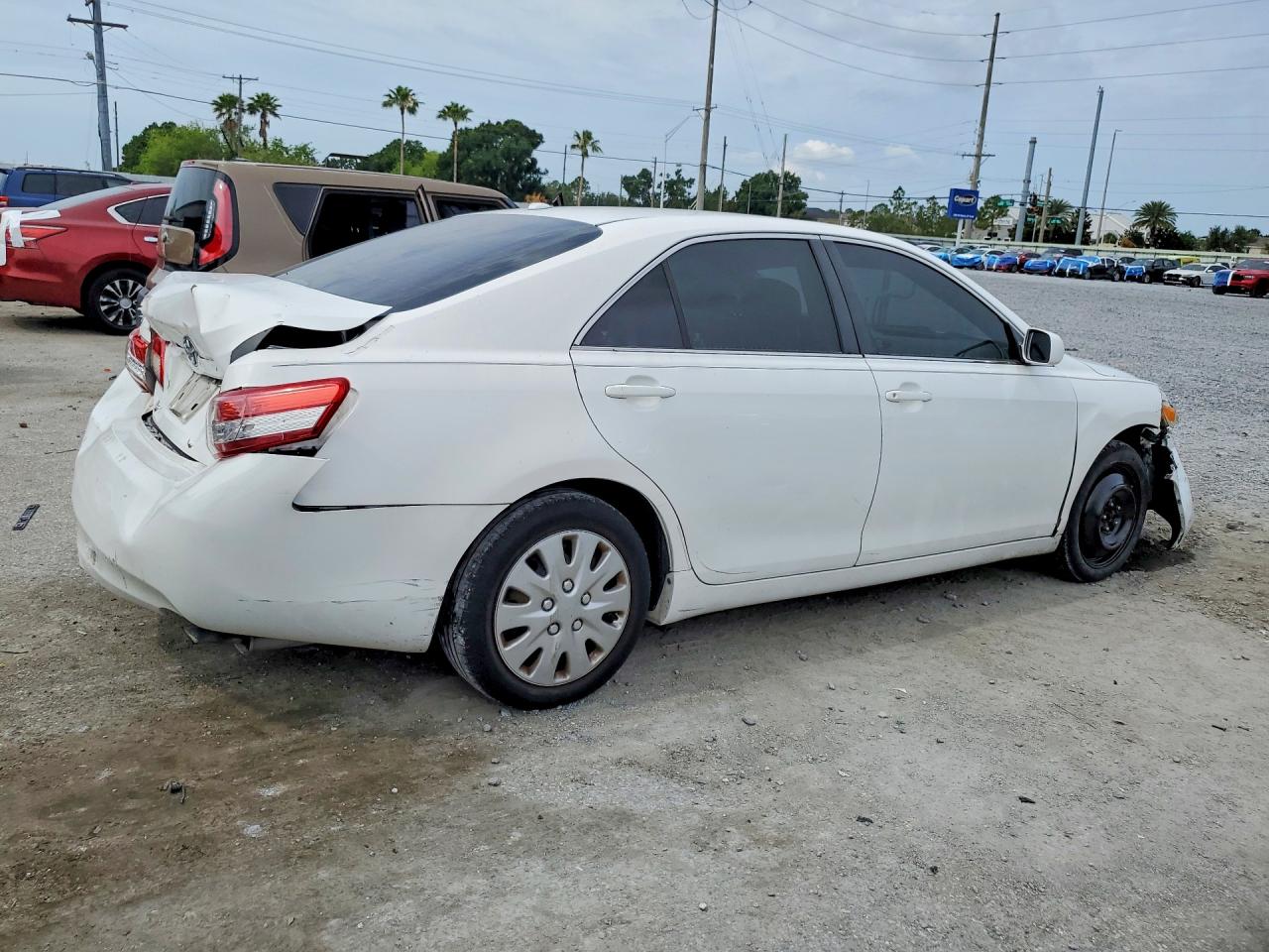 2011 TOYOTA CAMRY