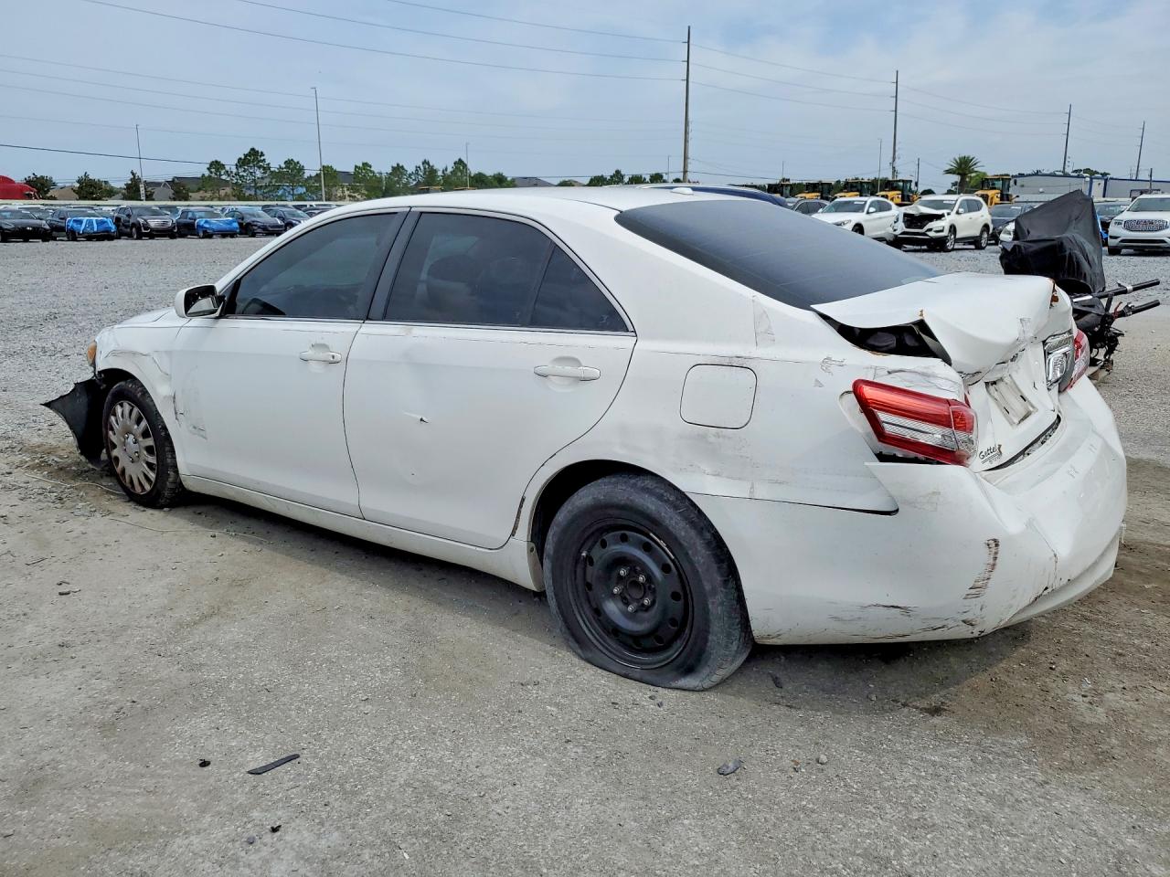 2011 TOYOTA CAMRY