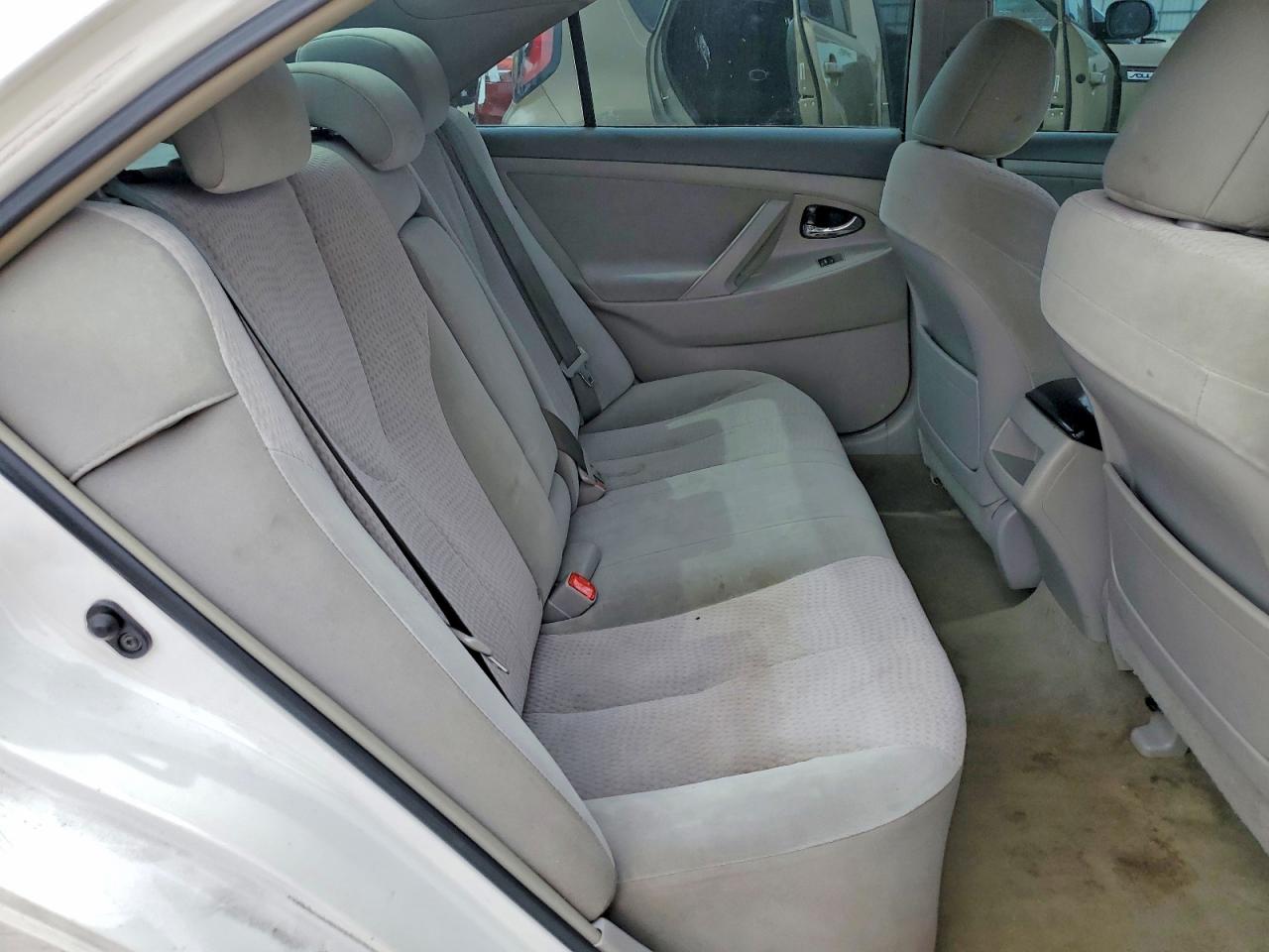 2011 TOYOTA CAMRY