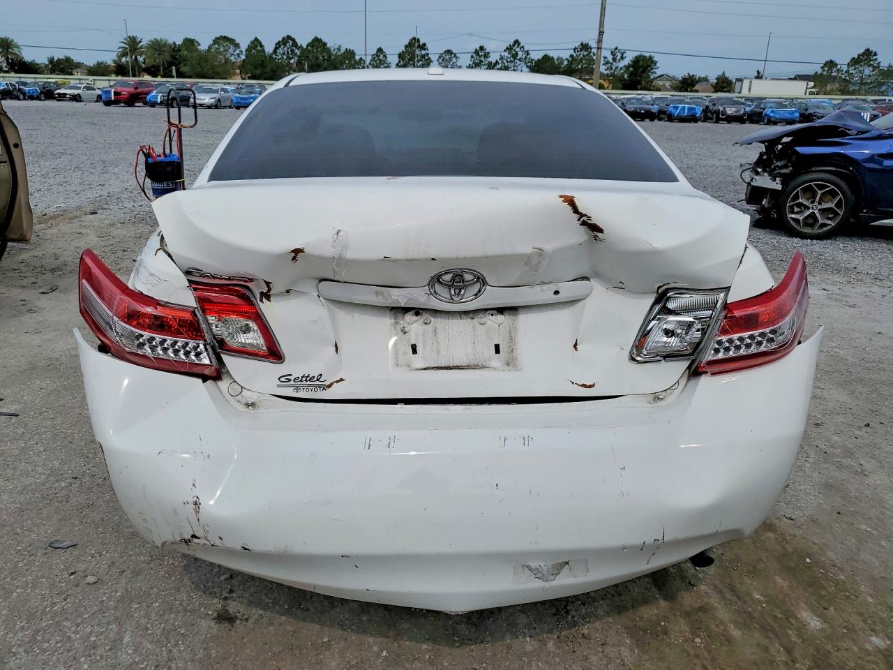 2011 TOYOTA CAMRY