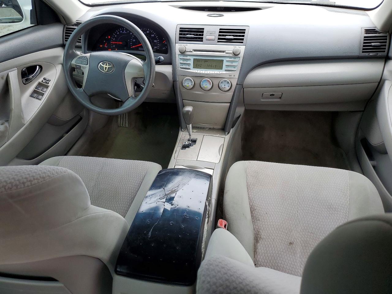 2011 TOYOTA CAMRY