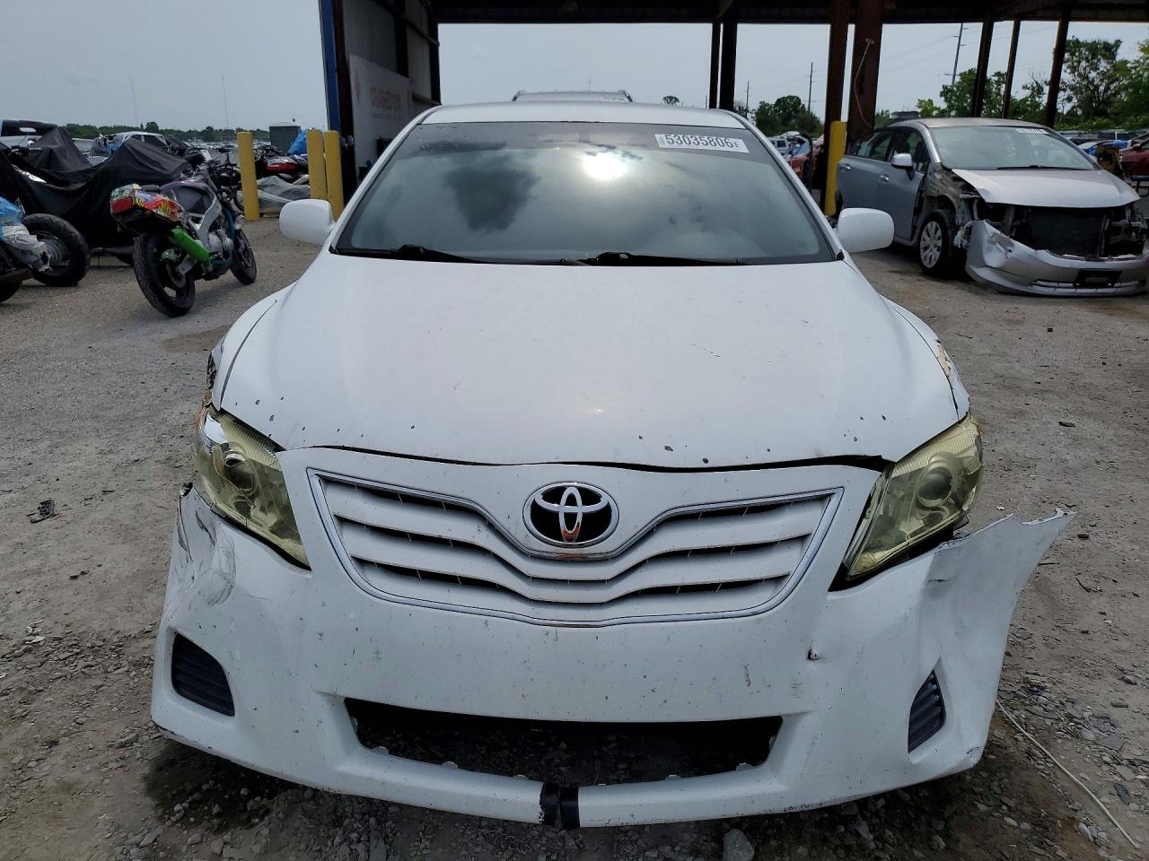 2011 TOYOTA CAMRY