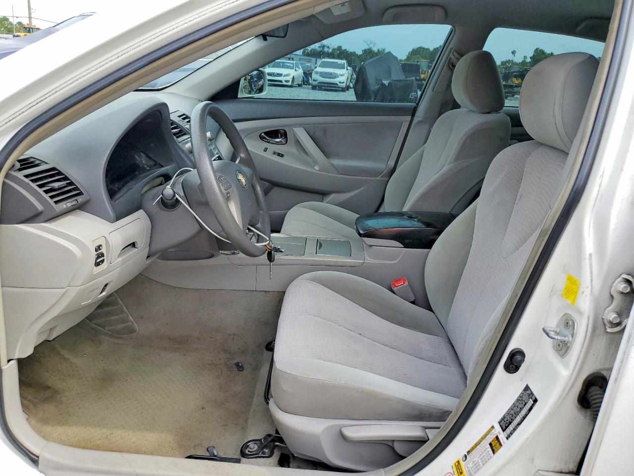 2011 TOYOTA CAMRY