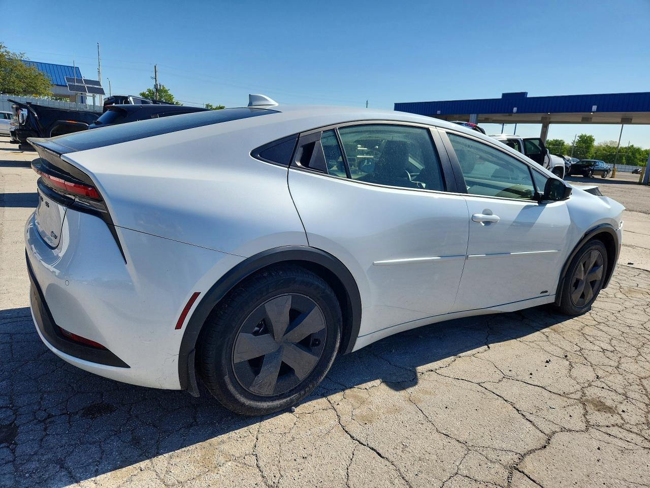 2024 TOYOTA PRIUS