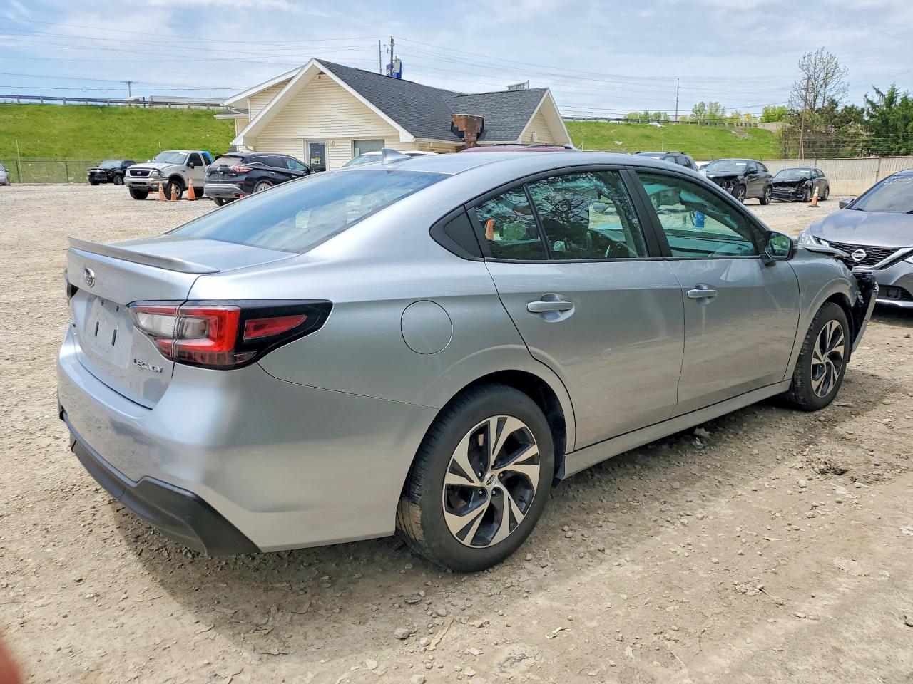 2023 SUBARU LEGACY