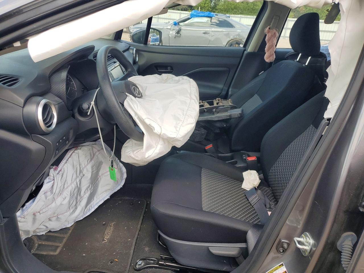 2024 NISSAN VERSA