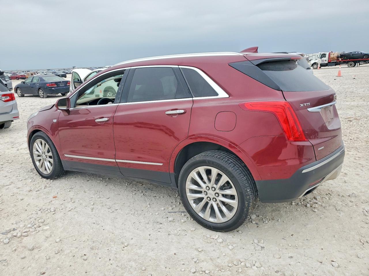 2018 CADILLAC XT5