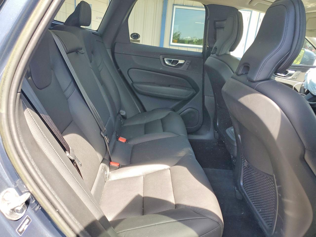2023 VOLVO XC60