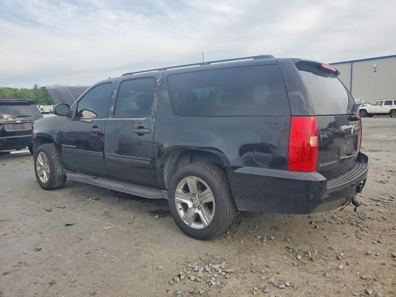 2010 CHEVROLET SUBURBAN