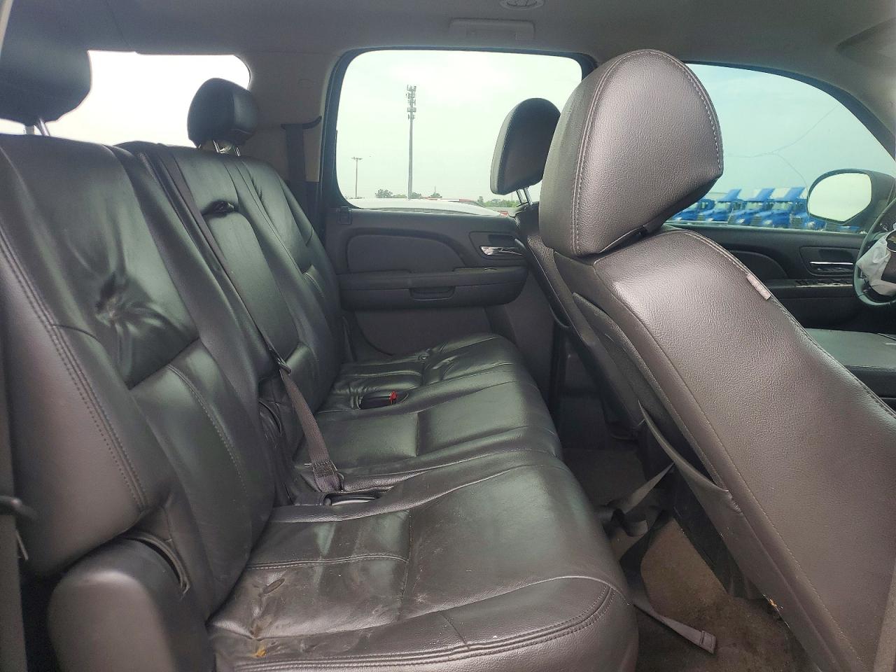 2010 CHEVROLET SUBURBAN