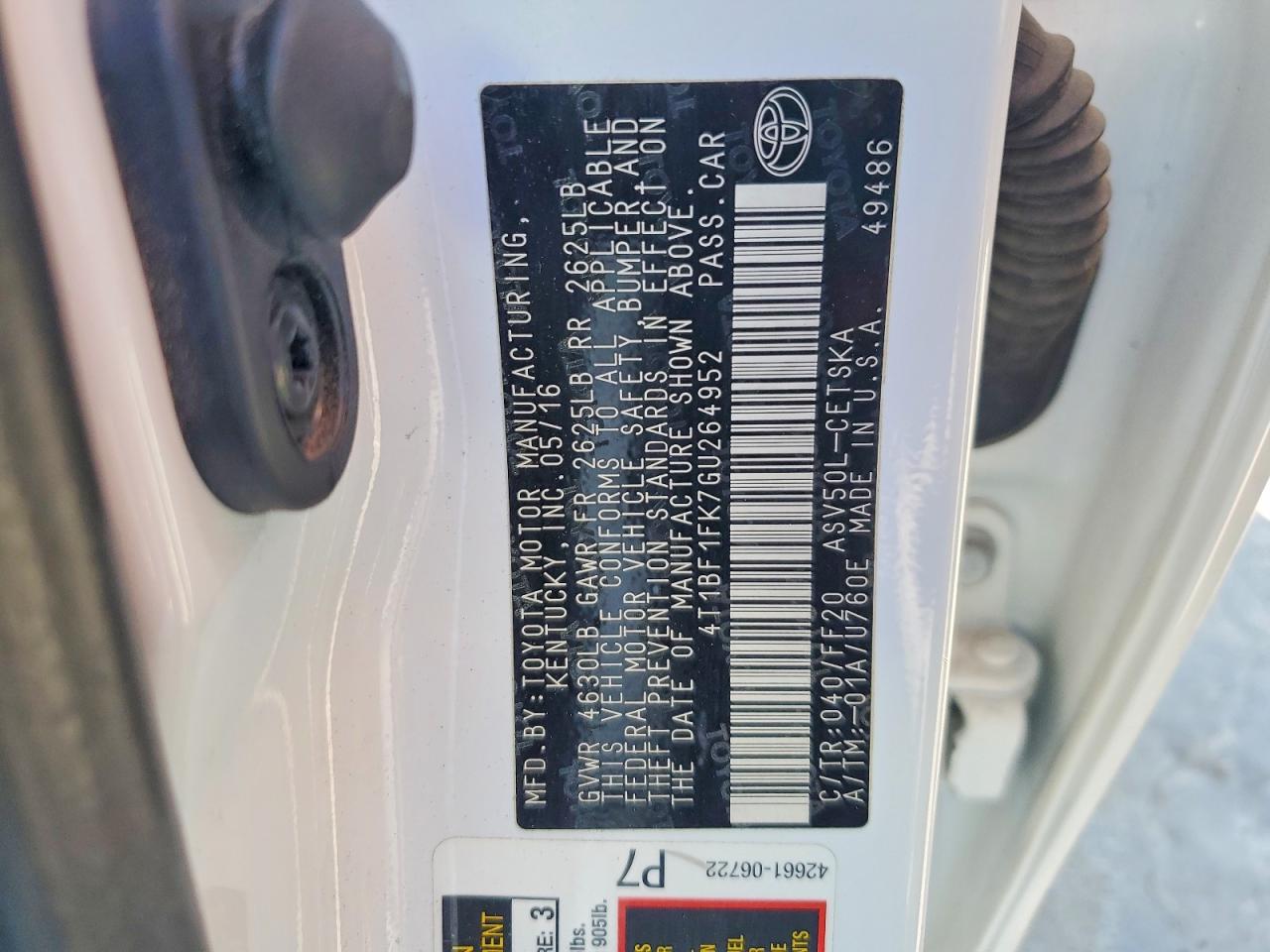 2016 TOYOTA CAMRY