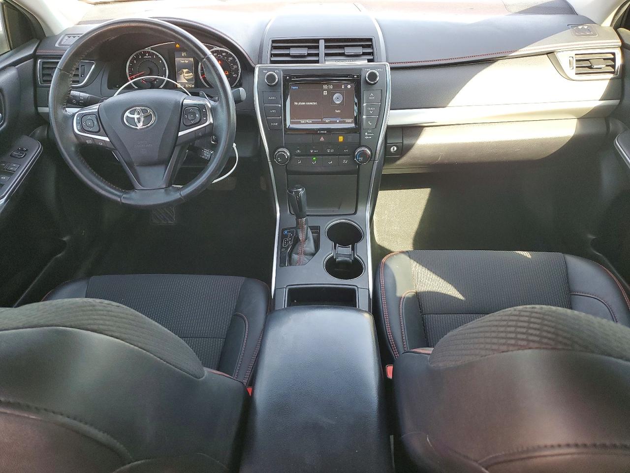 2016 TOYOTA CAMRY