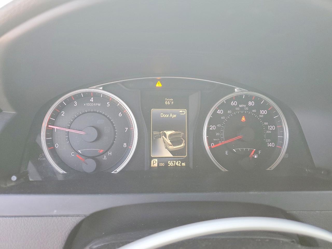 2016 TOYOTA CAMRY