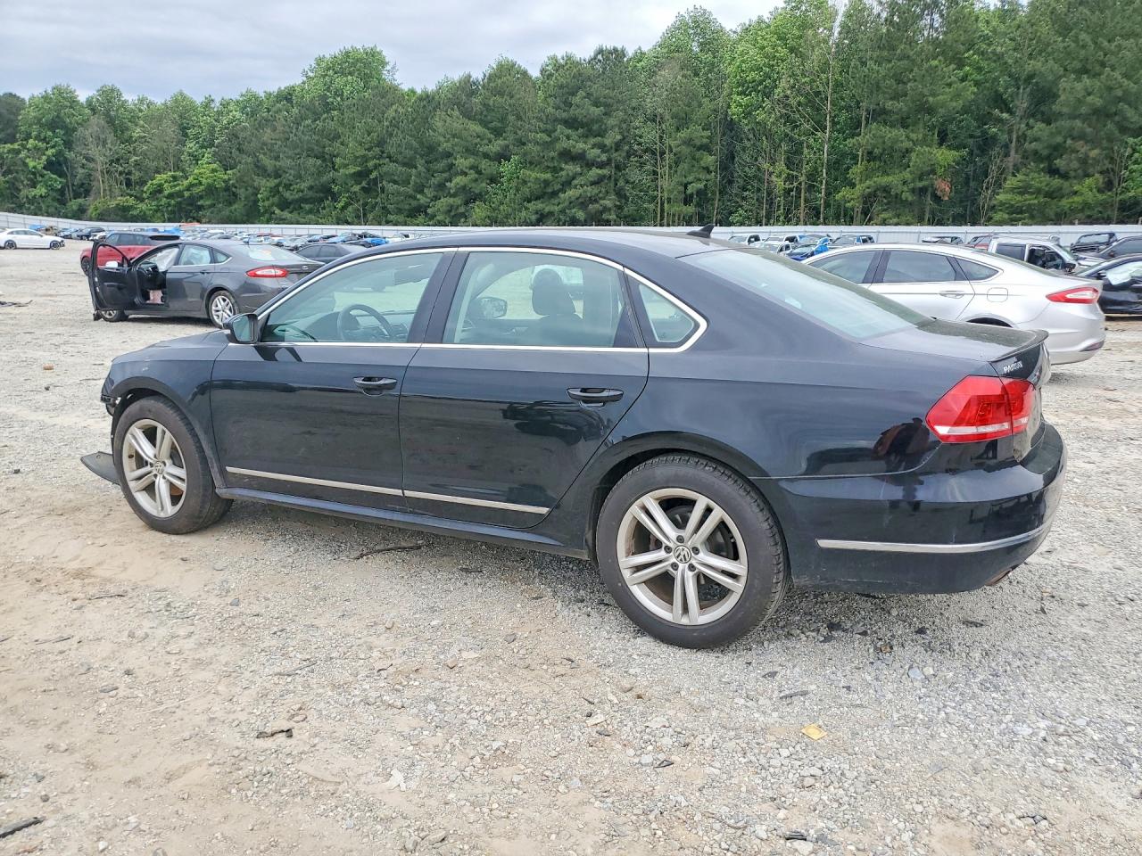 2014 VOLKSWAGEN PASSAT