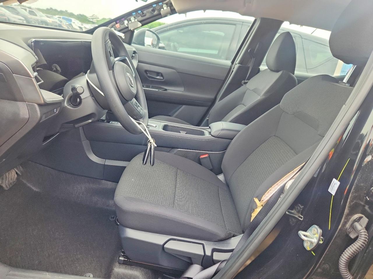 2026 NISSAN KICKS