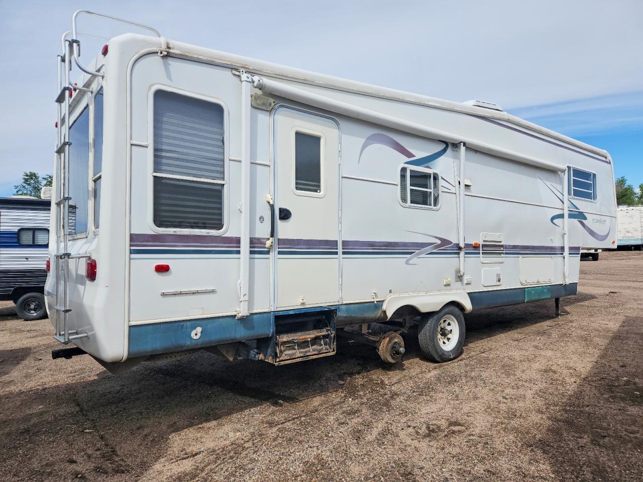 2001 HOLIDAY RAMBLER ALUMASCAPE