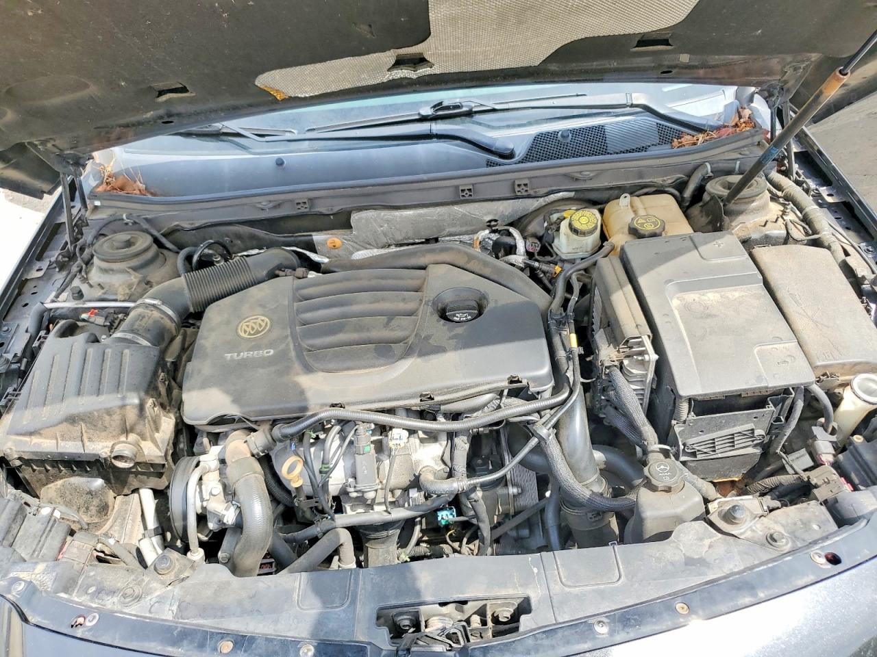 2013 BUICK REGAL