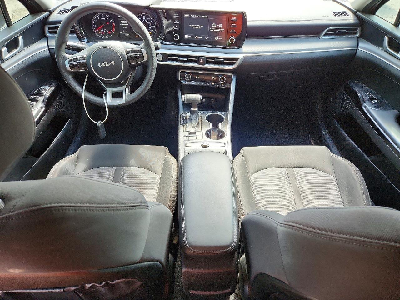 2022 KIA K5