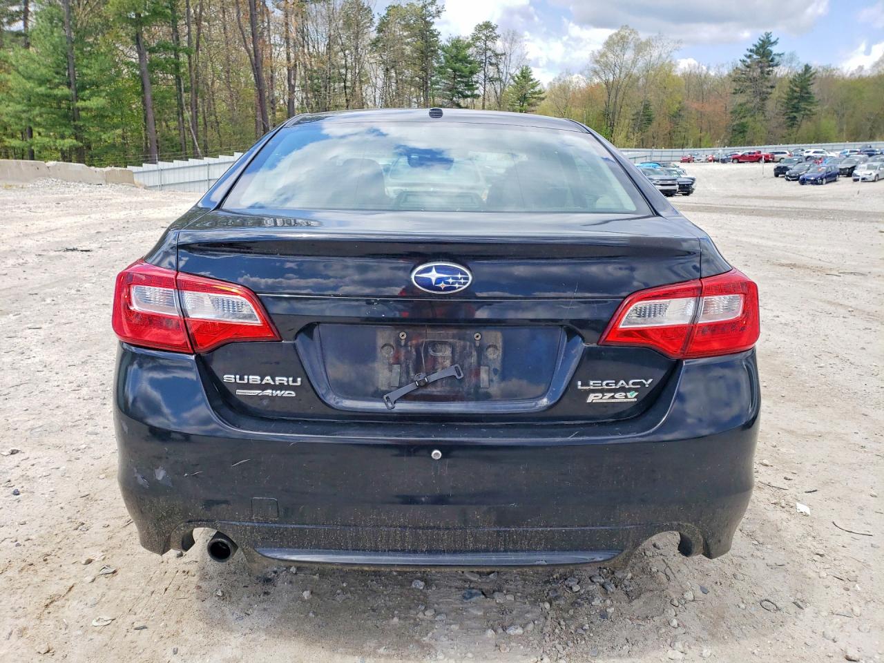 2015 SUBARU LEGACY
